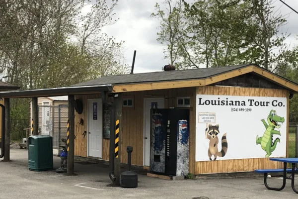 restroom-e1696281775325